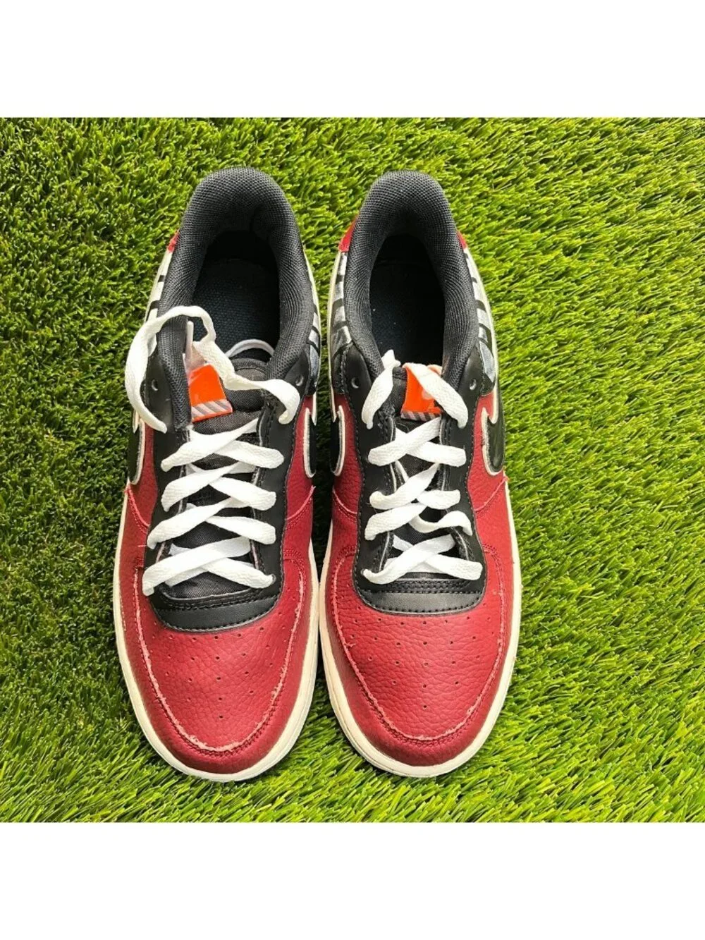 Nike Air Force 1 Low Boys Size 7Y Red Black Athletic Leather Shoes Sneakers